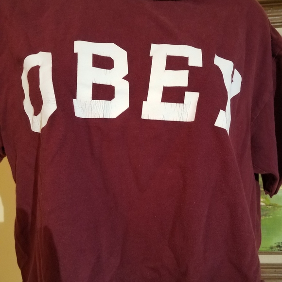 Obey crop top h11 - Picture 4 of 8